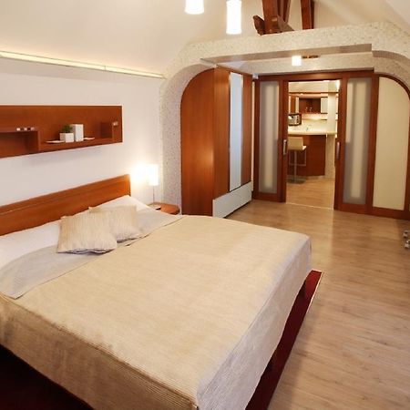 Hotel Enchanté Prešov Extérieur photo
