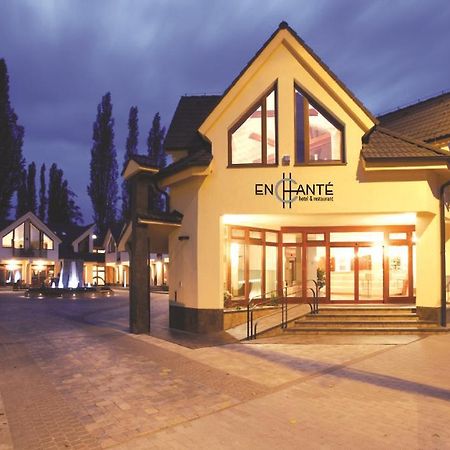 Hotel Enchanté Prešov Extérieur photo