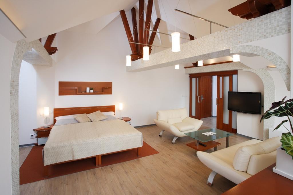 Hotel Enchanté Prešov Extérieur photo